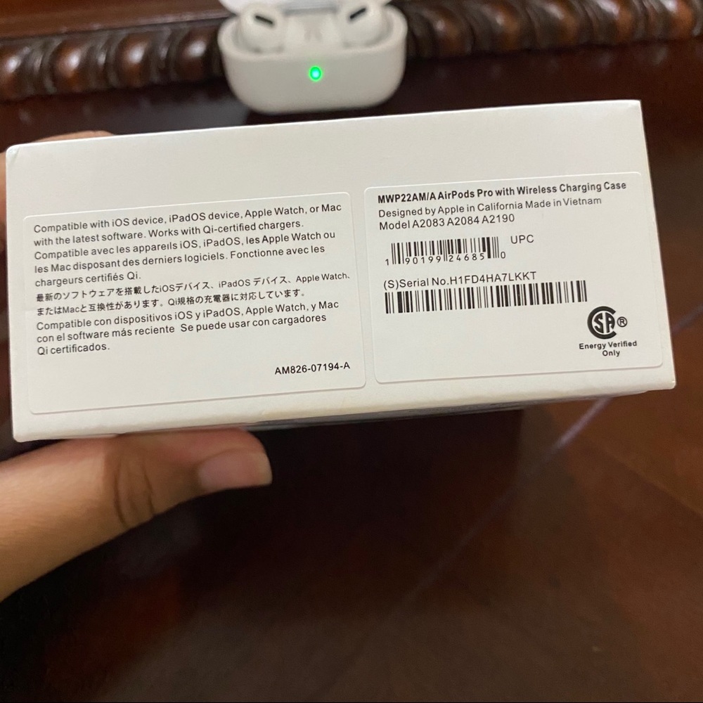 Apple AirPods Pro - Picture 4 of 7